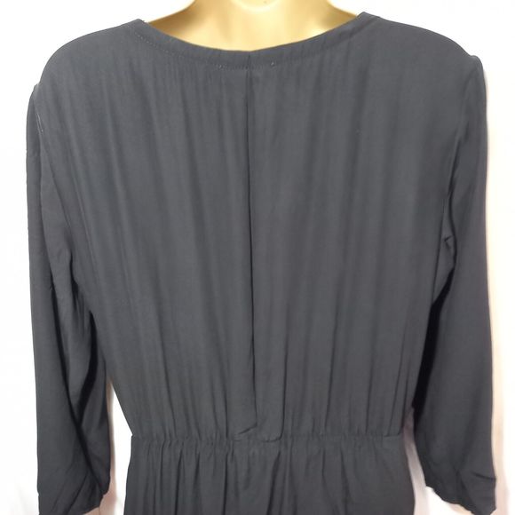 Size 10 Dip Hem ¾ Sleeve Knee to Midi Length Pleated Dress - Picture 6 of 6